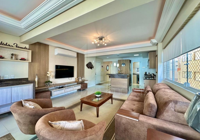 Apartamento 3 Dormitórios