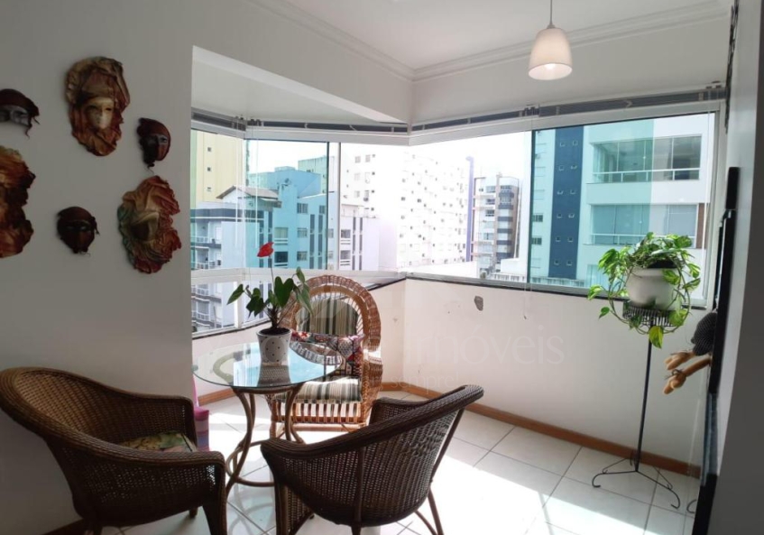 Apartamento 3 Dormitórios