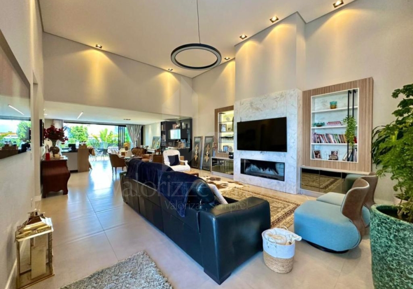 Casa em Condominio 4 dormitorios