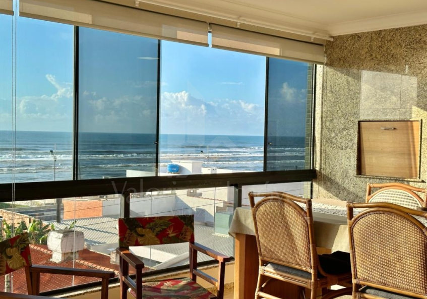 Apartamento 4 Dormitórios