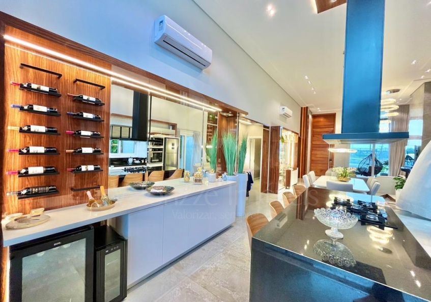Casa em Condominio 4 dormitorios