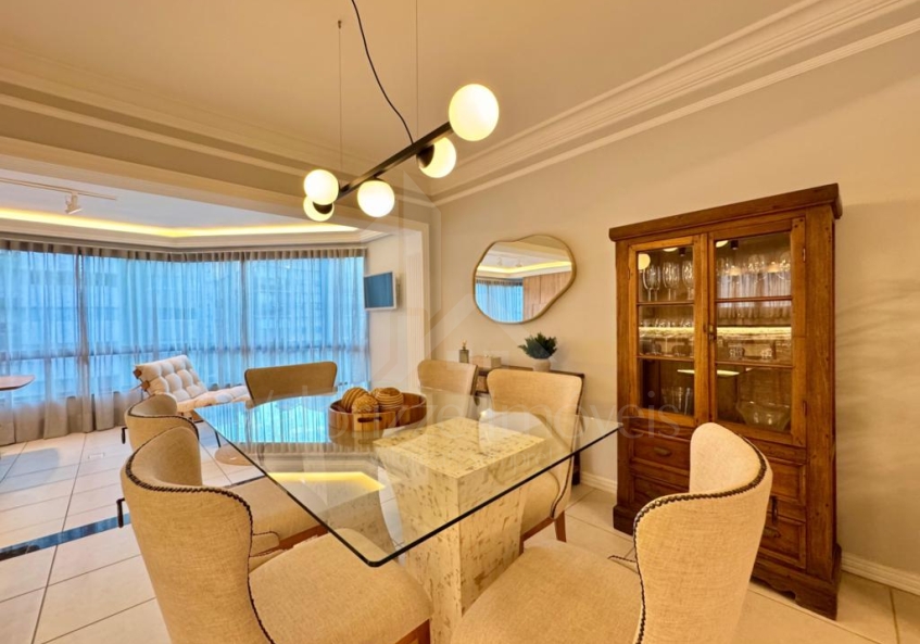 Apartamento 3 Dormitórios