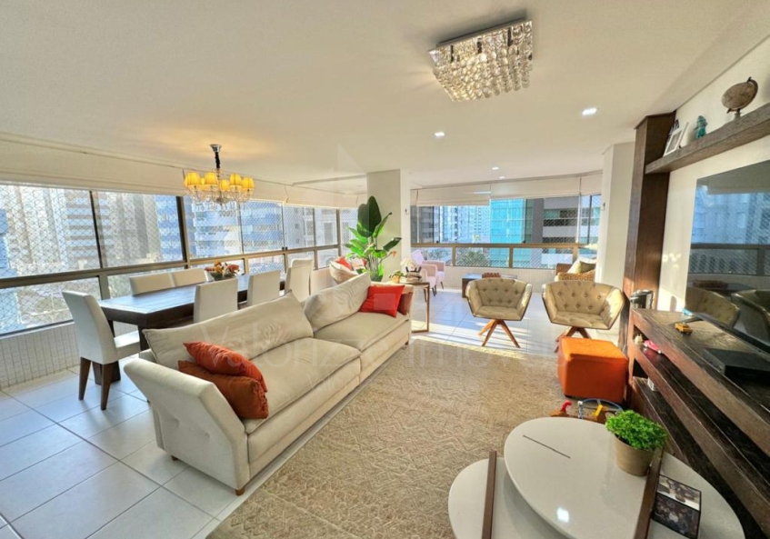 Apartamento 3 Dormitórios