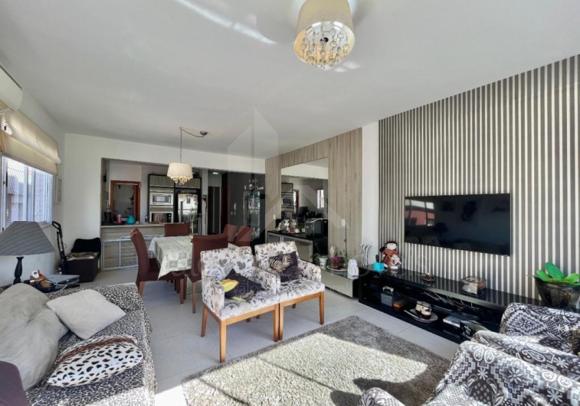 Apartamento 3 Dormitórios