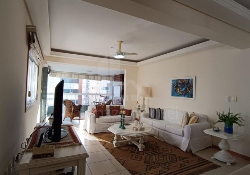 Apartamento 3 Dormitórios