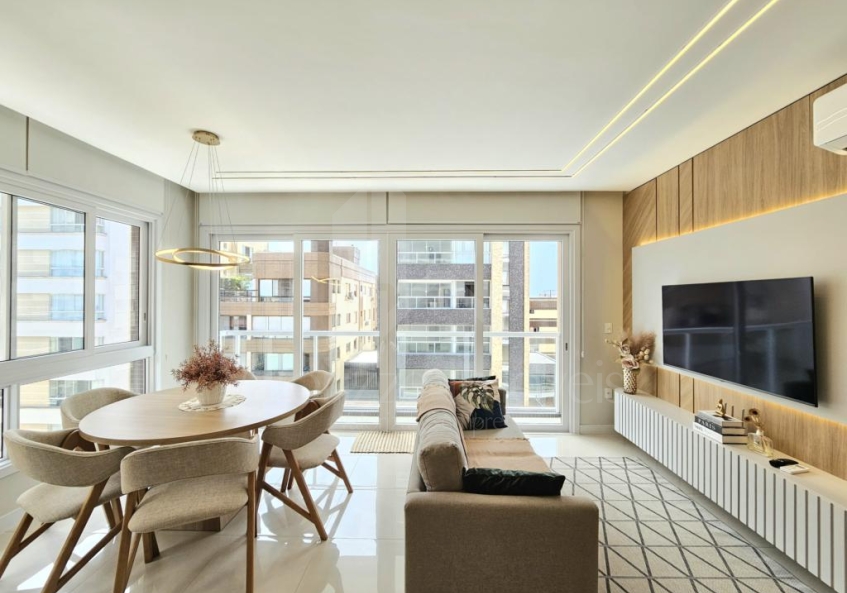 Apartamento 3 Dormitórios