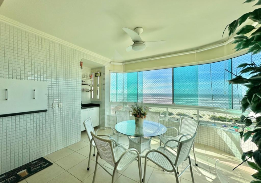 Apartamento 3 Dormitórios