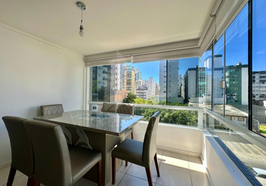 Apartamento 3 Dormitórios