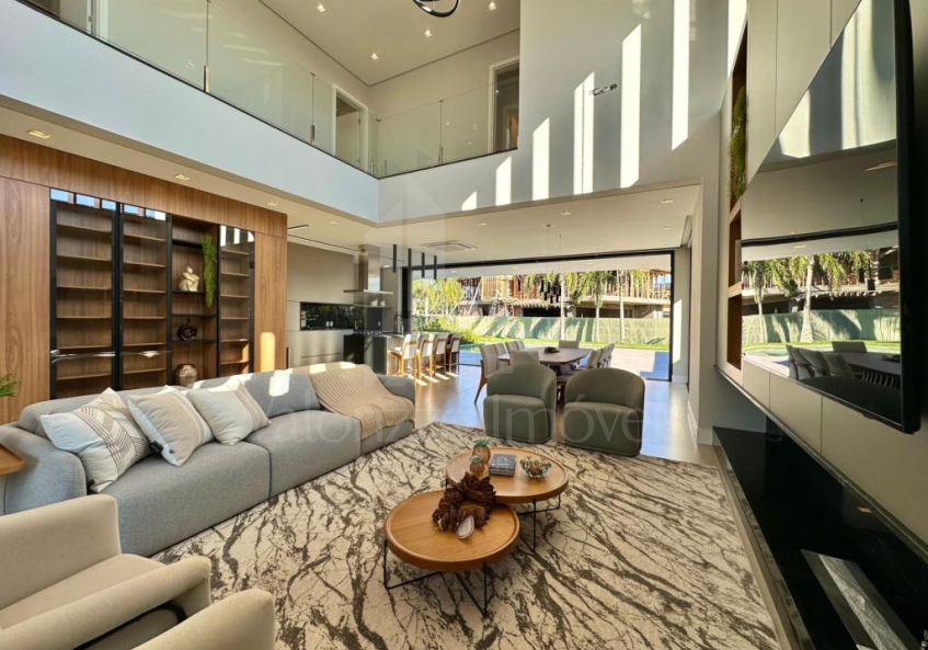 Casa em Condominio 5 dormitorios