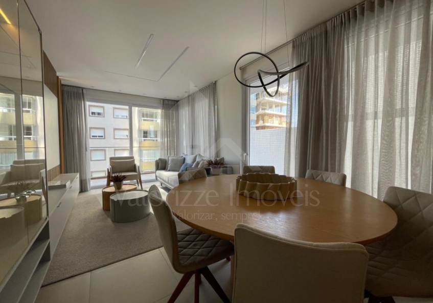 Apartamento 3 Dormitórios
