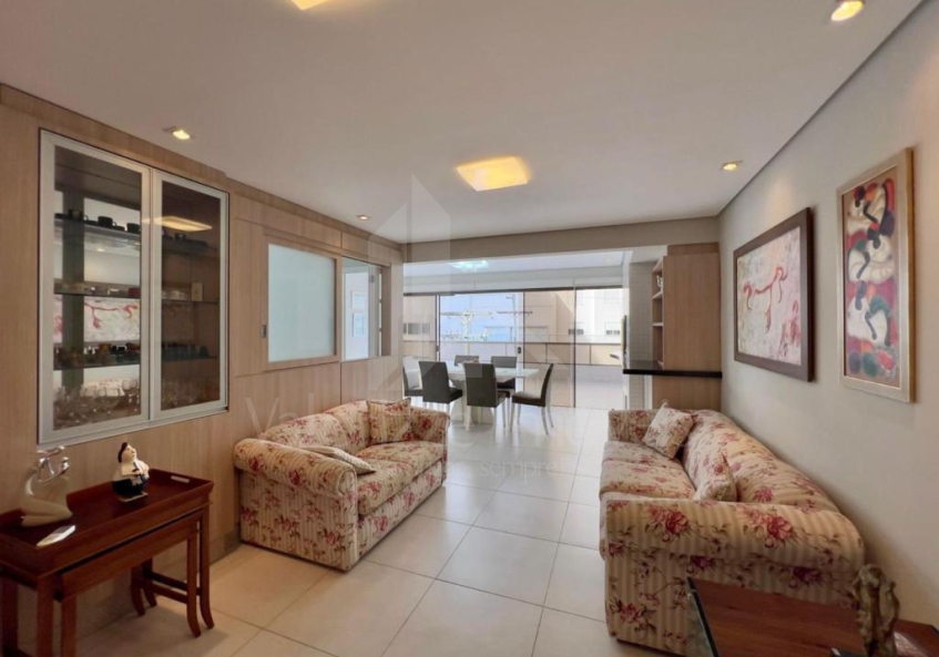 Apartamento 3 Dormitórios