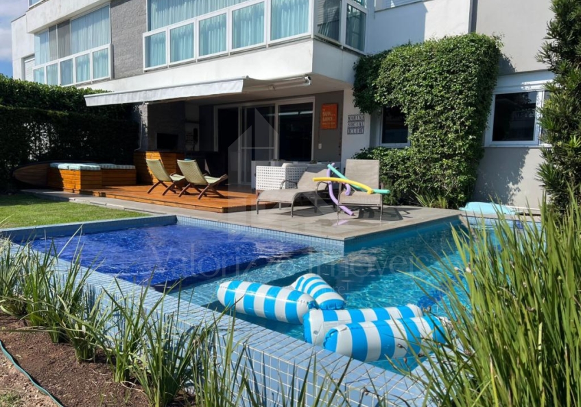 Casa em Condominio 3 dormitorios