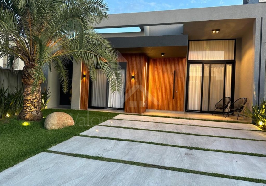 Casa em Condominio 4 dormitorios