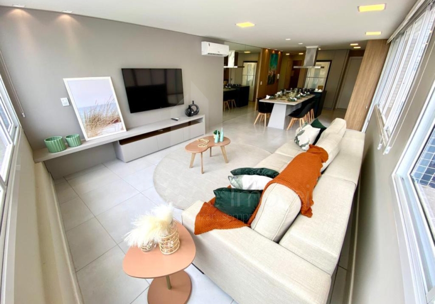 Apartamento 3 Dormitórios