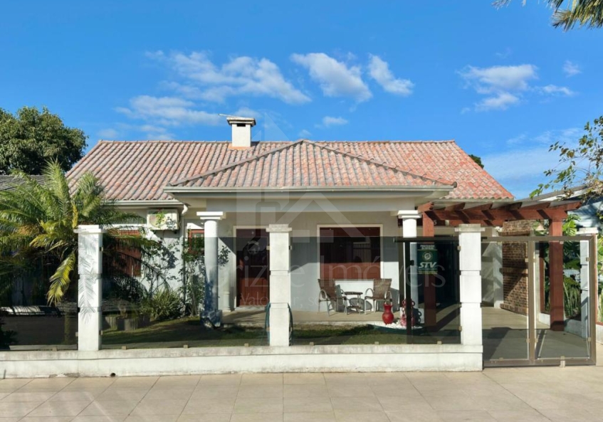 Casa 3 Dormitórios