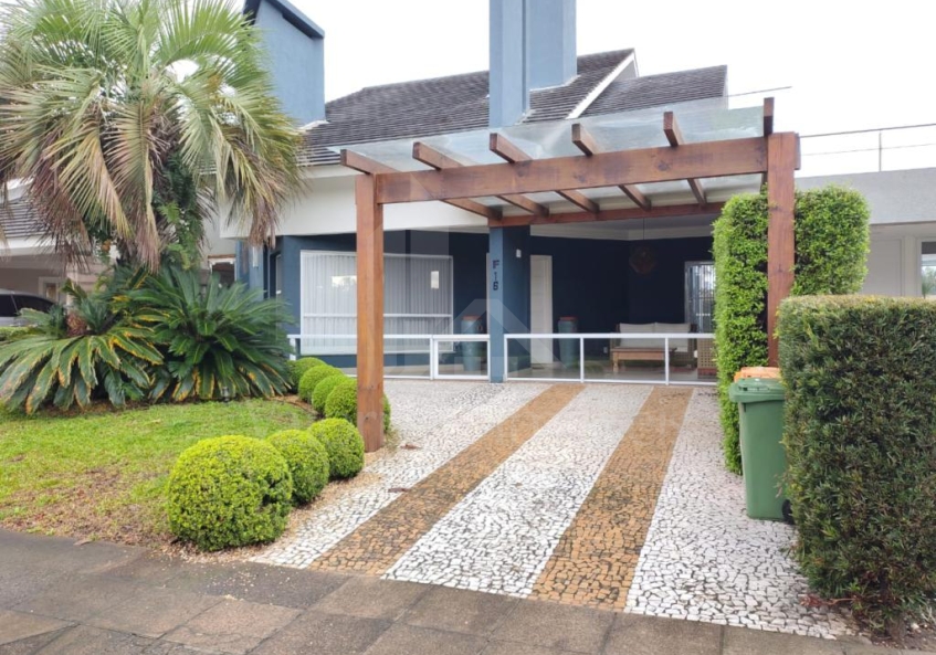 Casa em Condominio 3 dormitorios