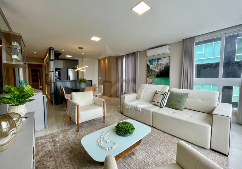 Apartamento 3 Dormitórios
