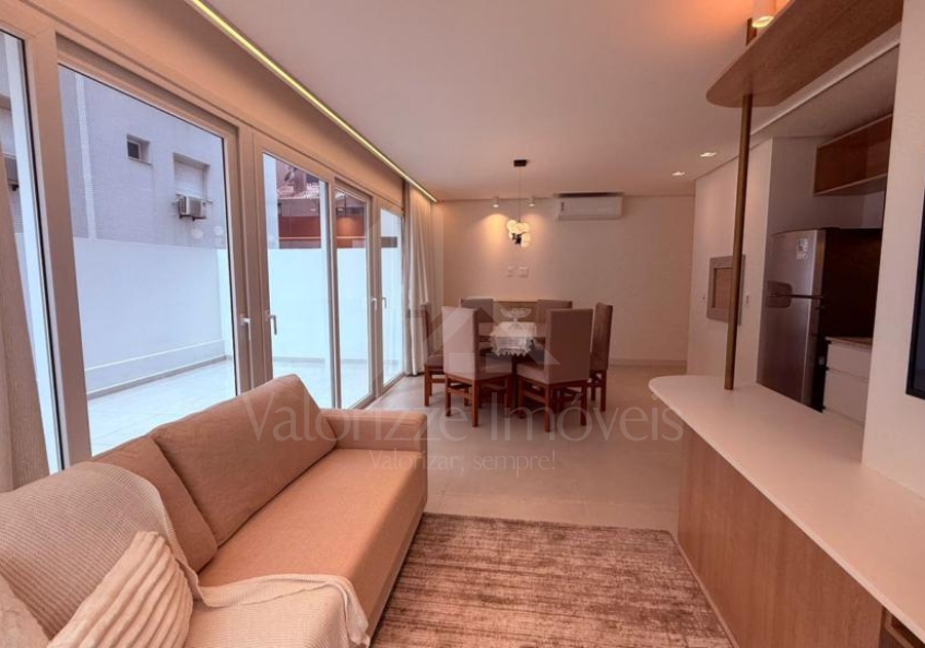 Apartamento 3 Dormitórios