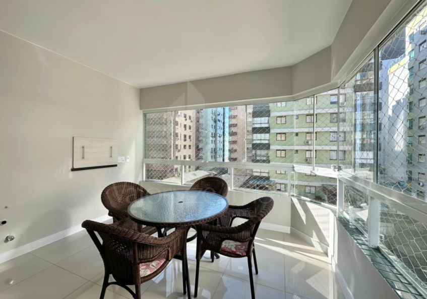 Apartamento 3 Dormitórios