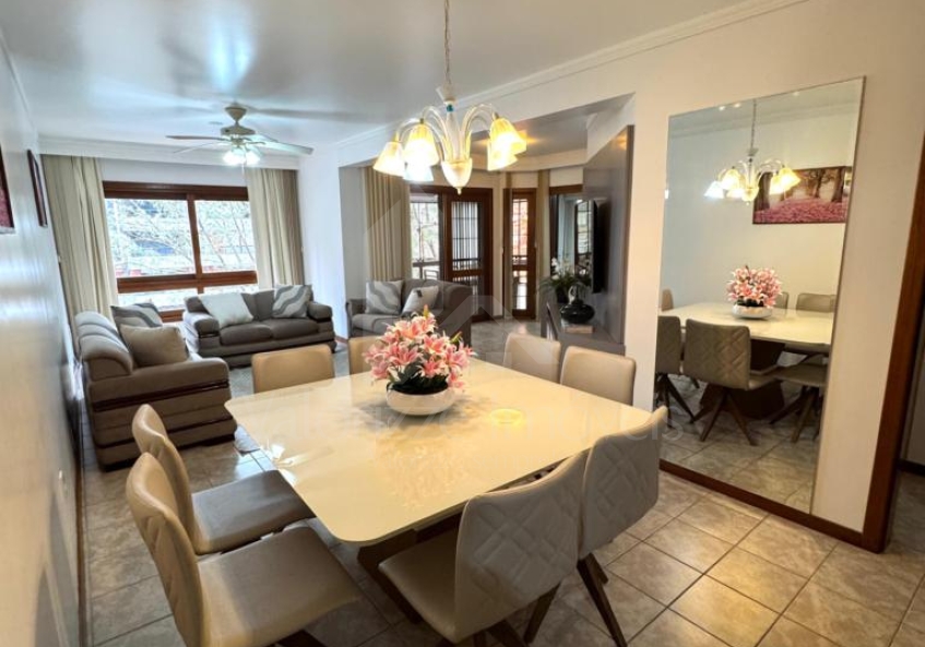 Apartamento 3 Dormitórios