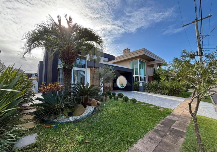 Casa em Condominio 4 dormitorios