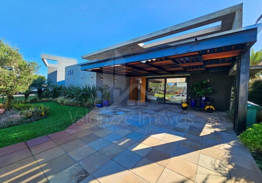 Casa em Condominio 4 dormitorios