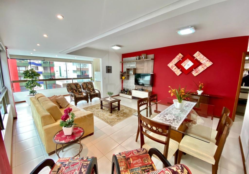 Apartamento 3 Dormitórios