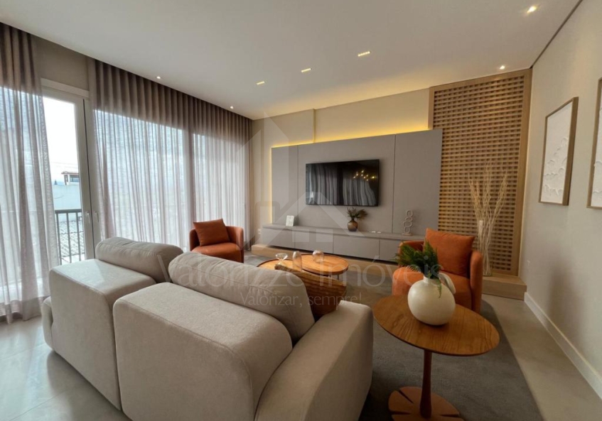 Apartamento 3 Dormitórios
