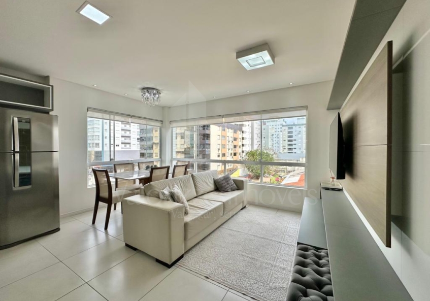 Apartamento 3 Dormitórios