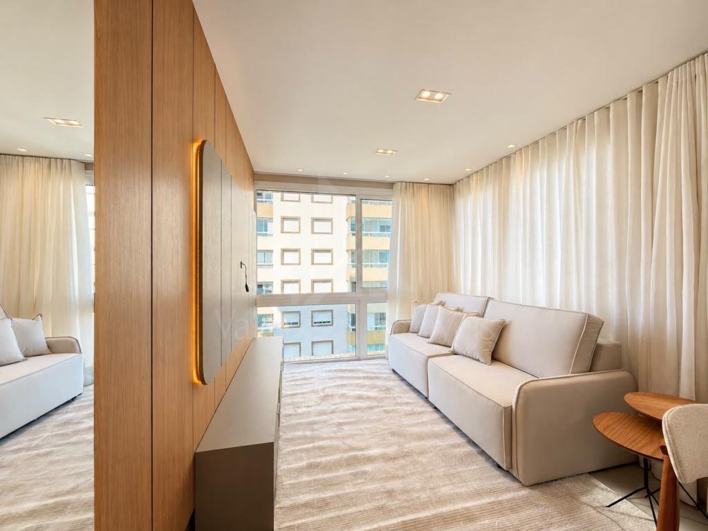 Apartamento 3 Dormitórios