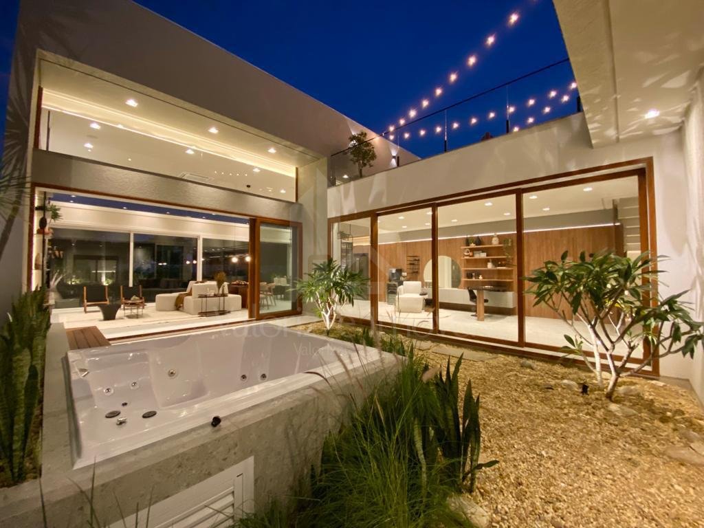 Casa em Condominio 4 dormitorios