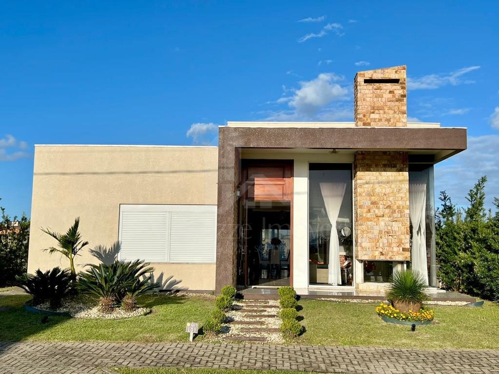 Casa em Condominio 3 dormitorios