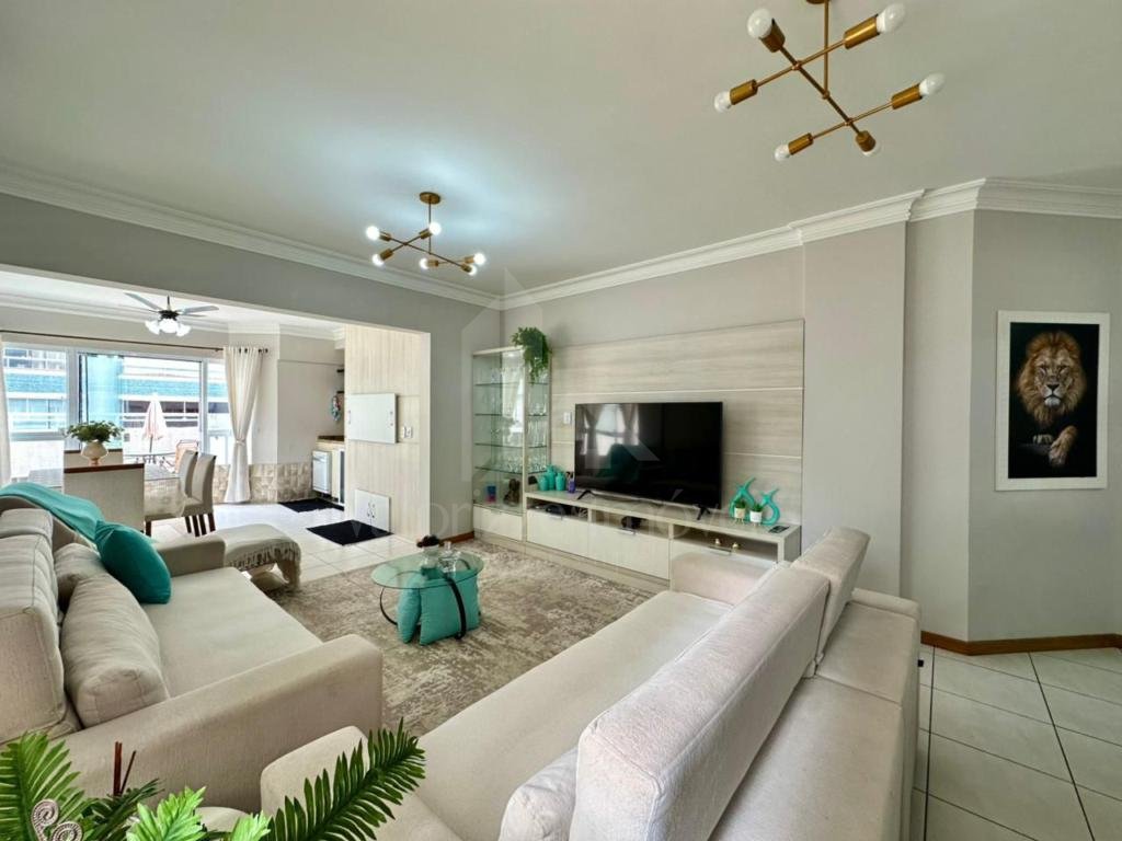 Apartamento 3 Dormitórios