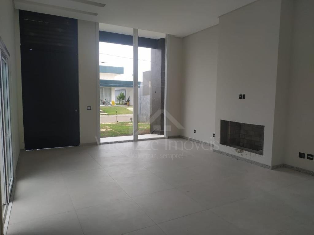 Casa em Condominio 4 dormitorios