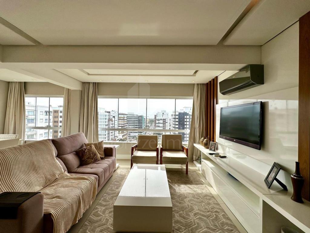 Apartamento 3 Dormitórios