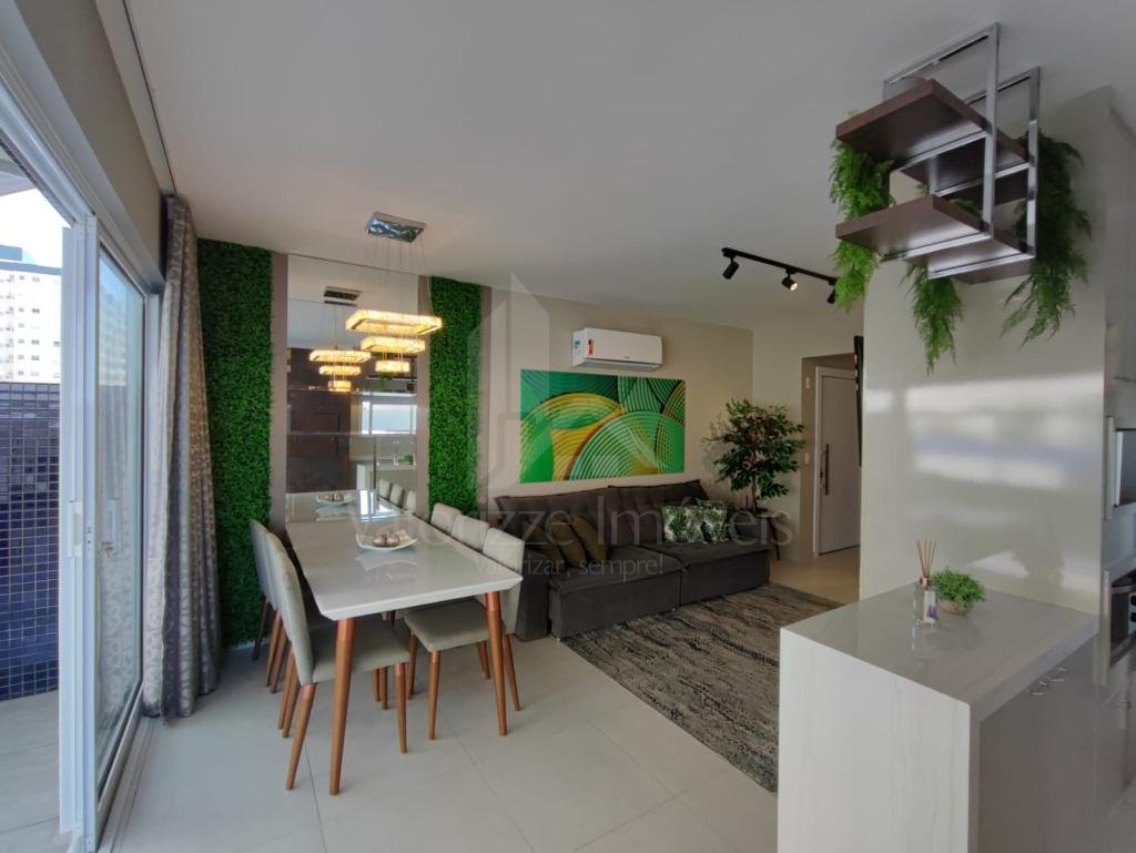 Apartamento 3 Dormitórios