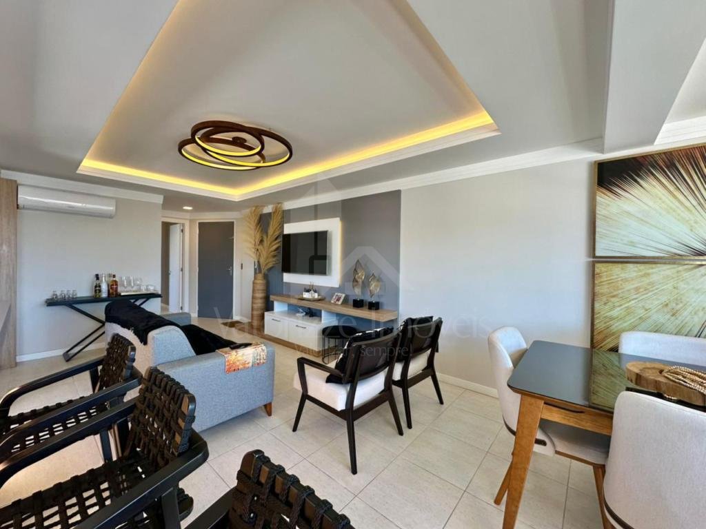 Apartamento 3 Dormitórios