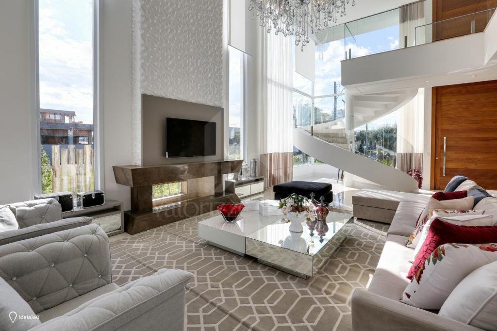 Casa em Condominio 6 dormitorios