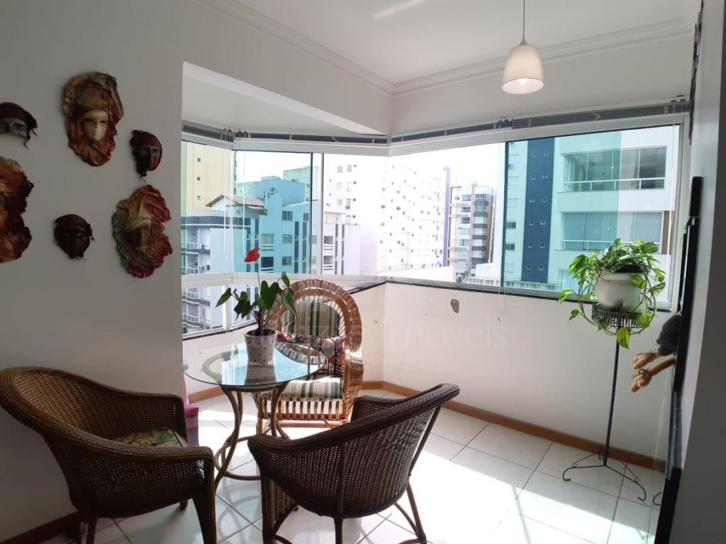 Apartamento 3 Dormitórios