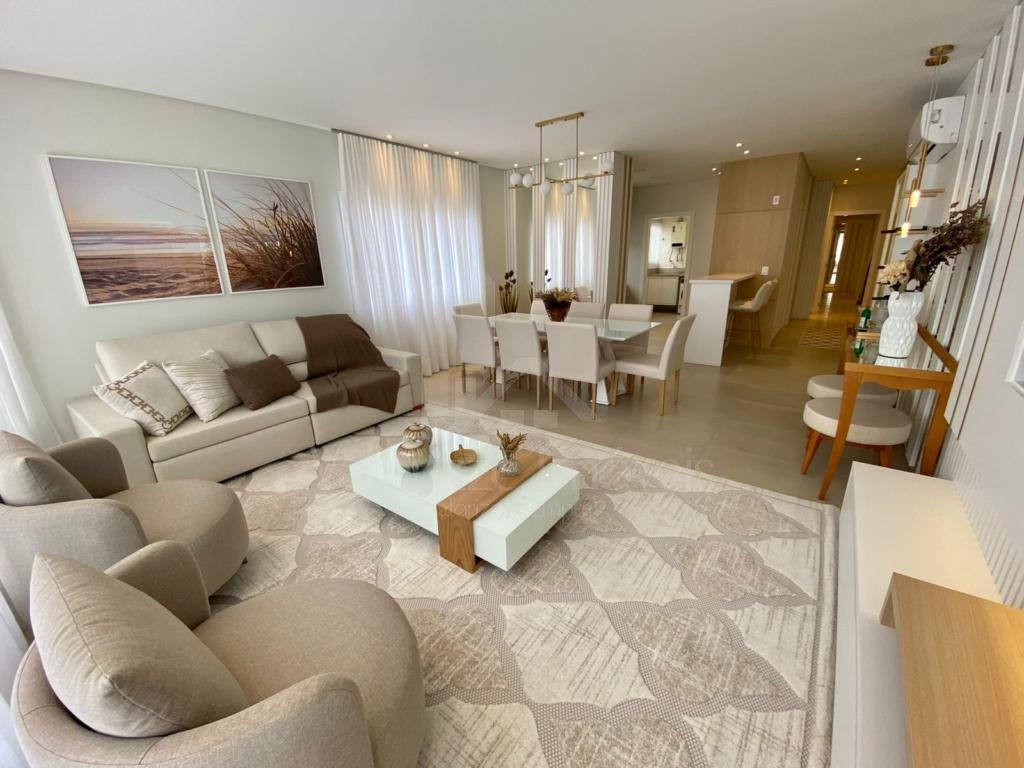 Apartamento 3 Dormitórios