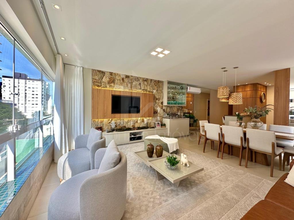 Apartamento 3 Dormitórios