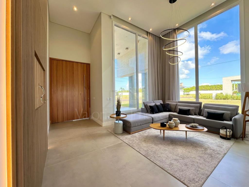 Casa em Condominio 4 dormitorios