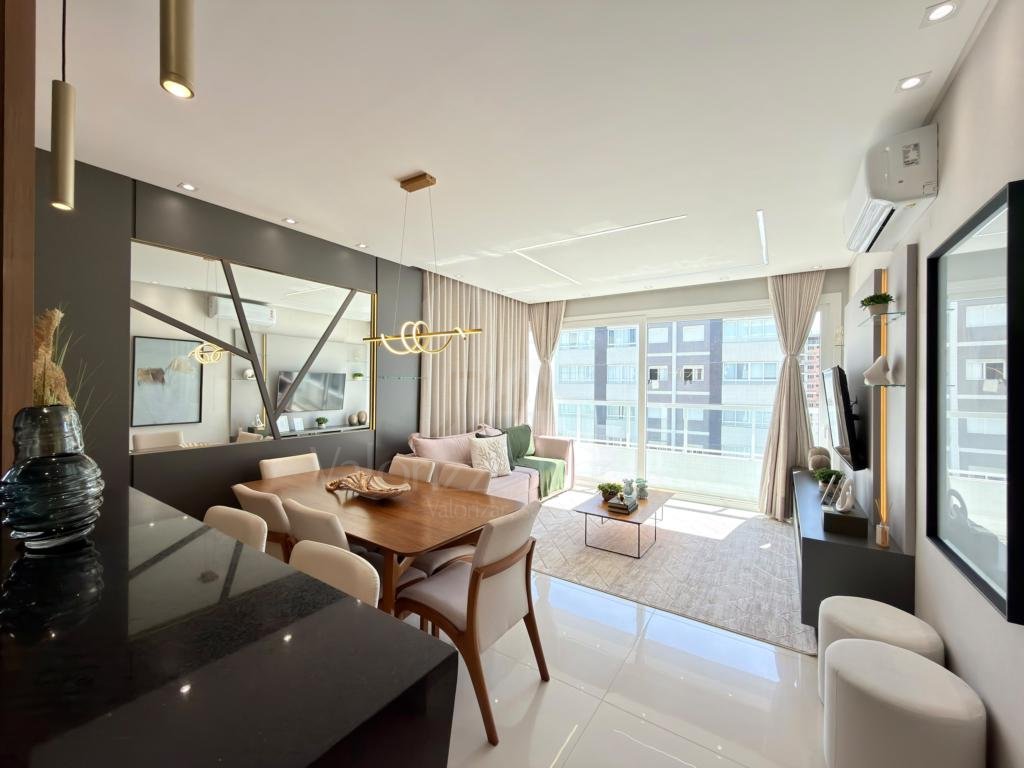 Apartamento 3 Dormitórios