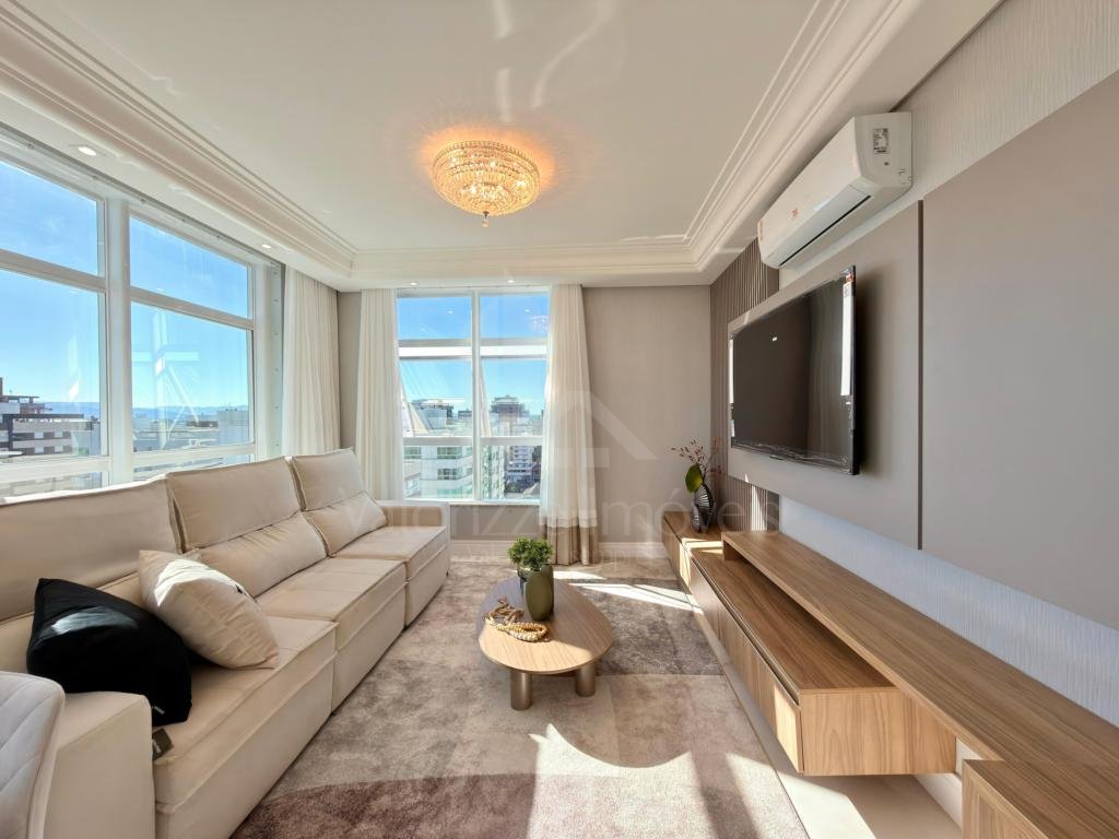 Apartamento 3 Dormitórios