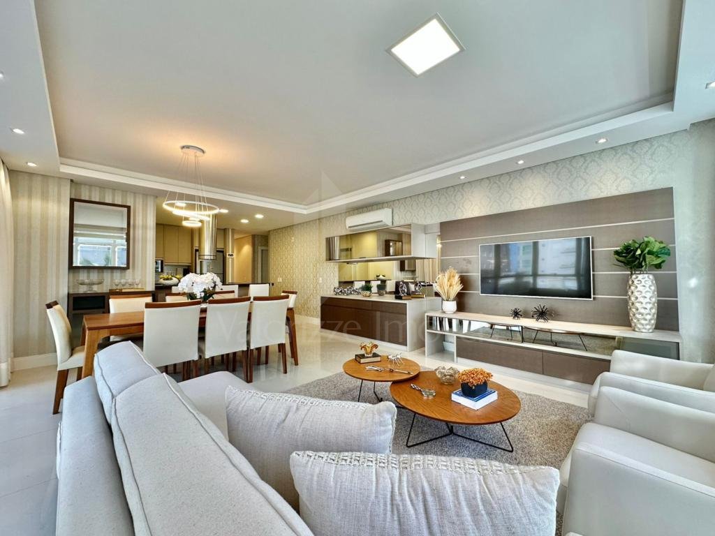 Apartamento 3 Dormitórios