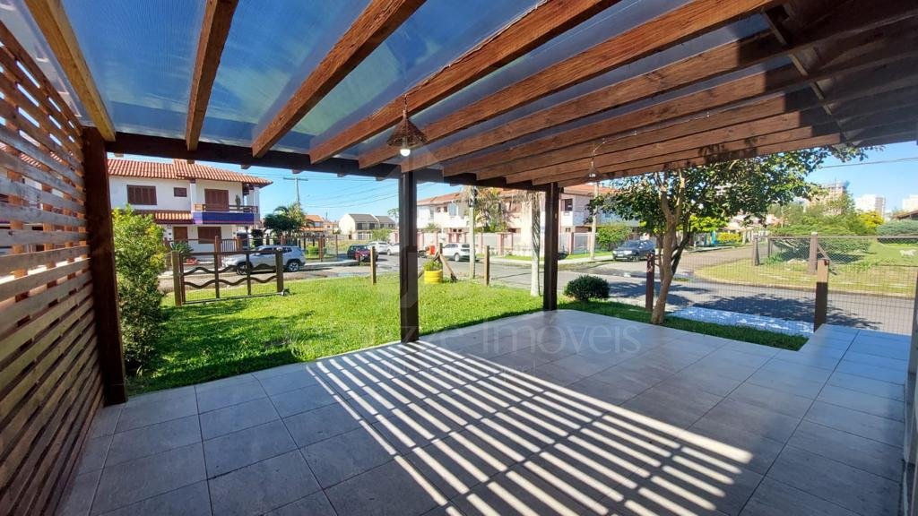 Sobrado 4 Dormitórios