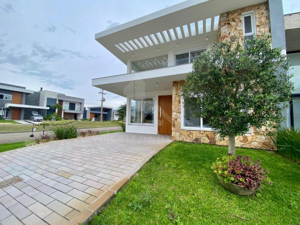 Casa em Condominio 4 dormitorios