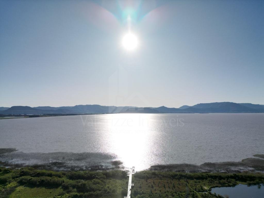 Casa em Condominio 5 dormitorios