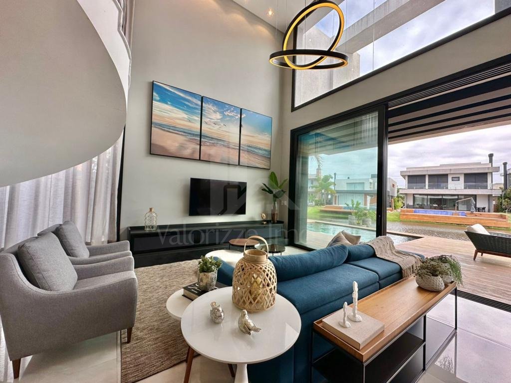 Casa em Condominio 5 dormitorios