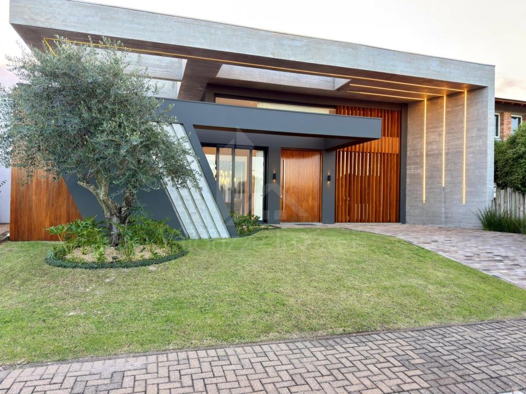 Casa em Condominio 4 dormitorios